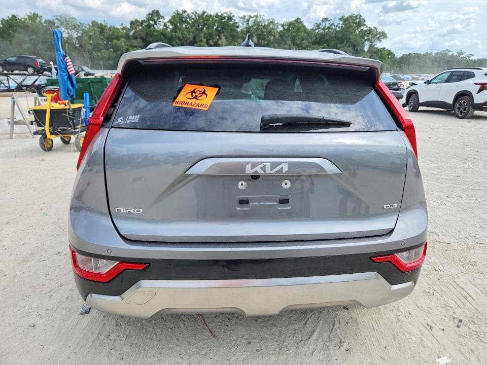 2023 KIA NIRO SX 6