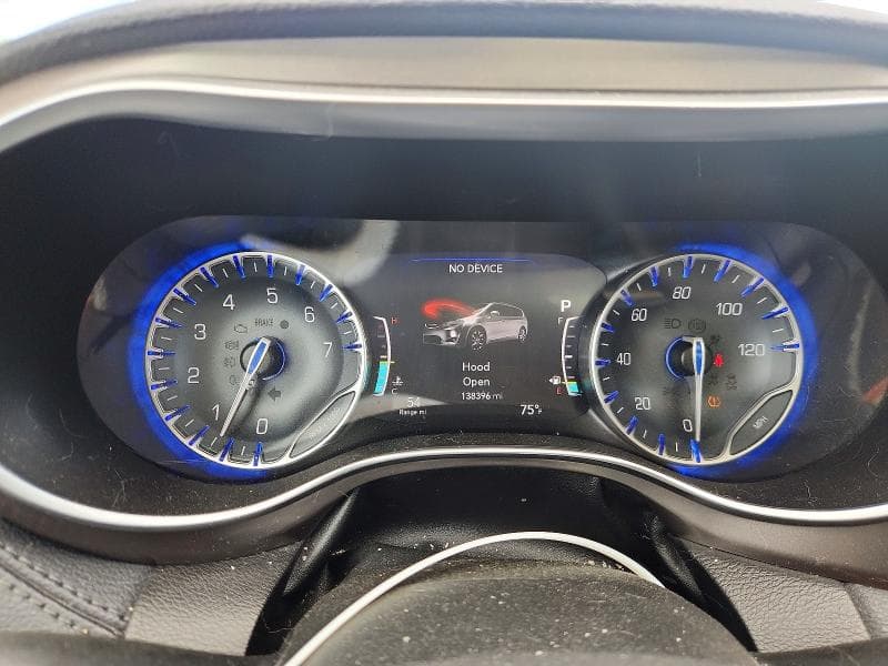 2017 CHRYSLER PACIFICA LIMITED 9