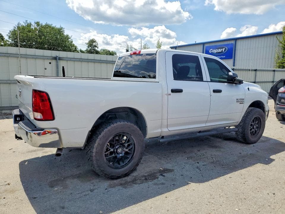 2022 RAM 1500 CLASSIC SLT 3