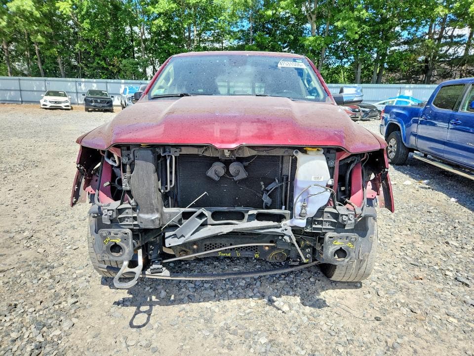2019 RAM 1500 LARAMIE 5