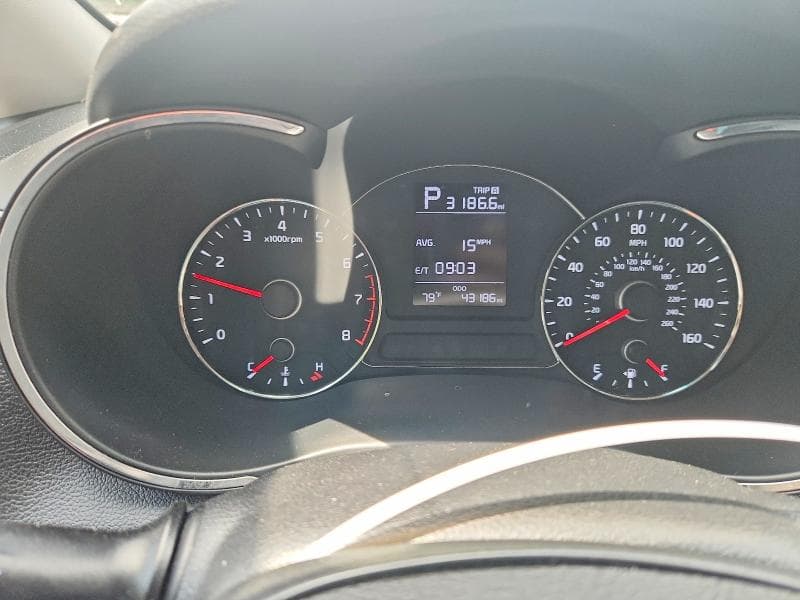 2017 KIA FORTE LX 9