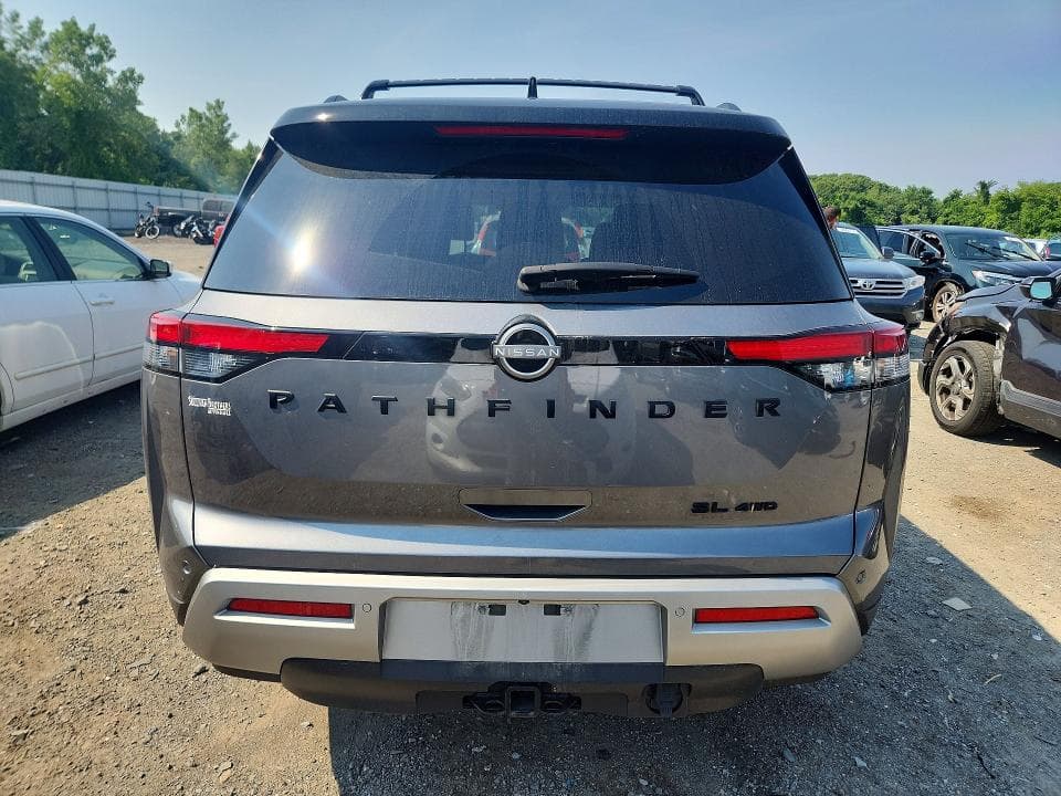 2023 NISSAN PATHFINDER SL 6