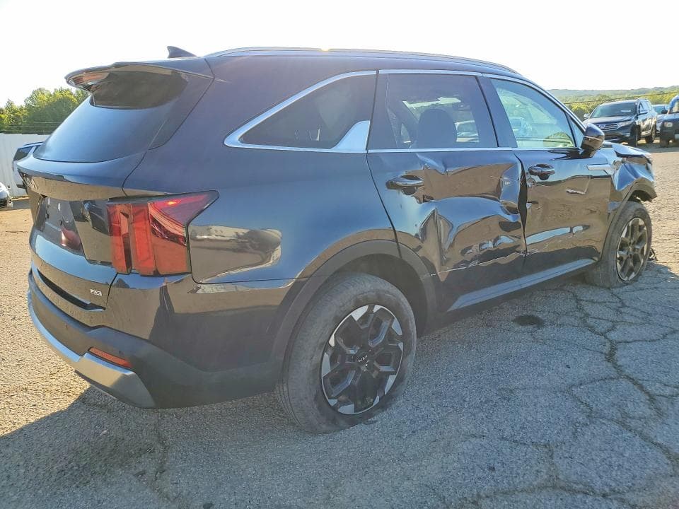 2025 KIA SORENTO S 3