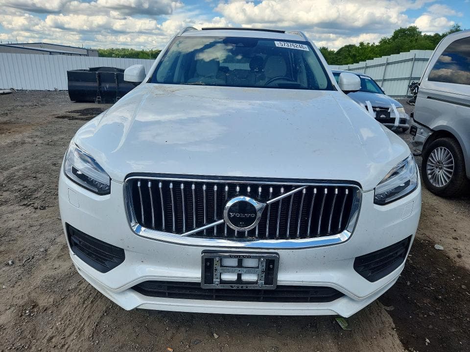 2021 VOLVO XC90 T5 MOMENTUM 5