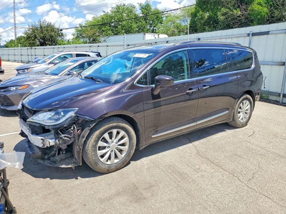 2017 CHRYSLER PACIFICA TOURING L
