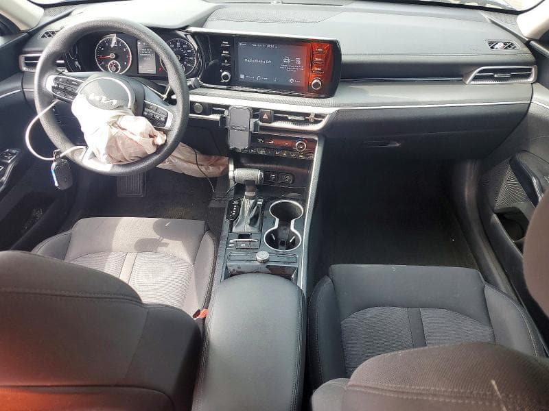 2022 KIA K5 LXS 8