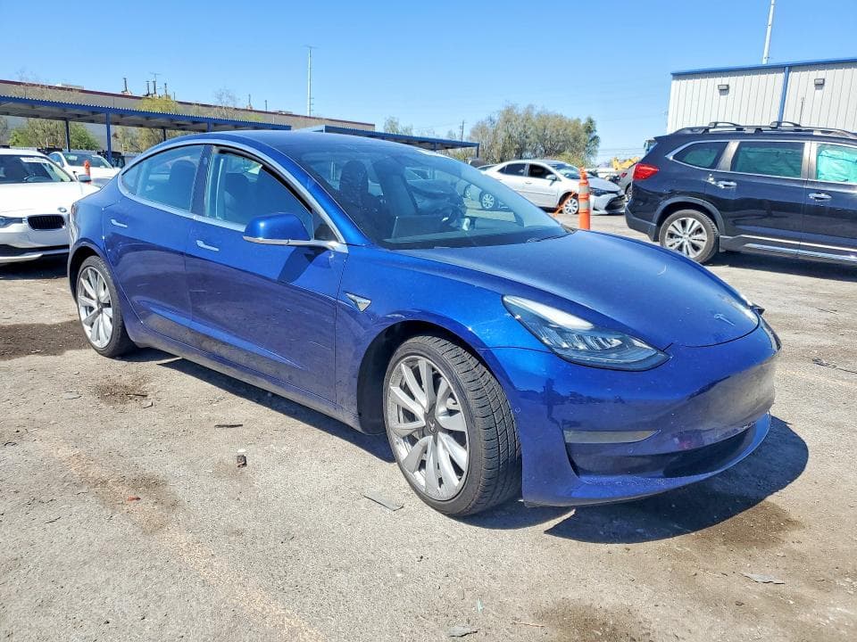 2018 TESLA MODEL 3 4