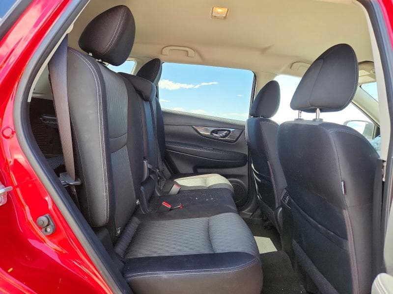 2017 NISSAN ROGUE SV 10