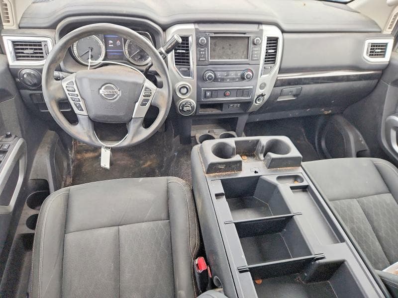 2019 NISSAN TITAN SV 8
