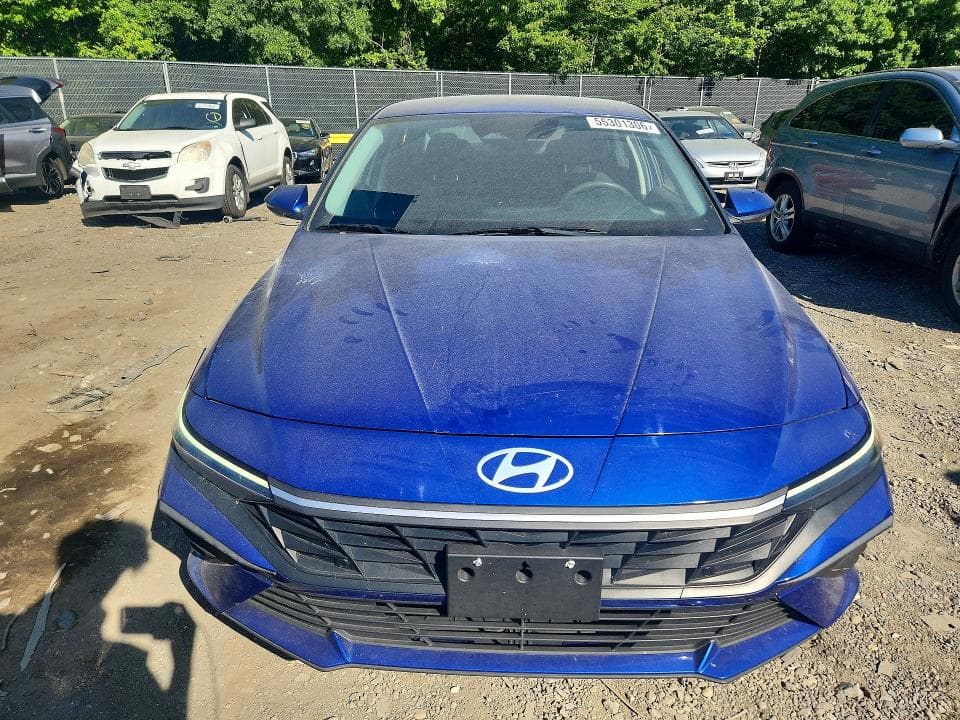 2024 HYUNDAI ELANTRA SEL 5