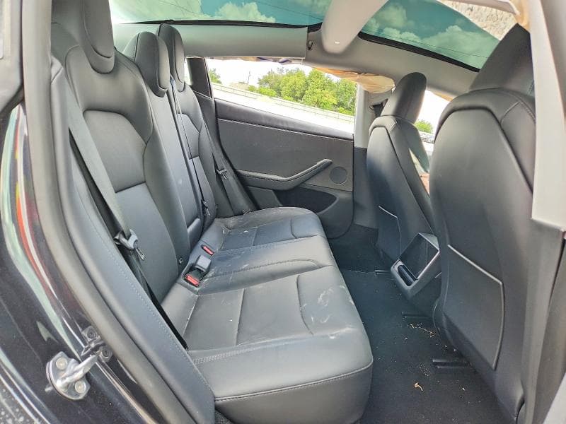 2026 TESLA MODEL 3 10