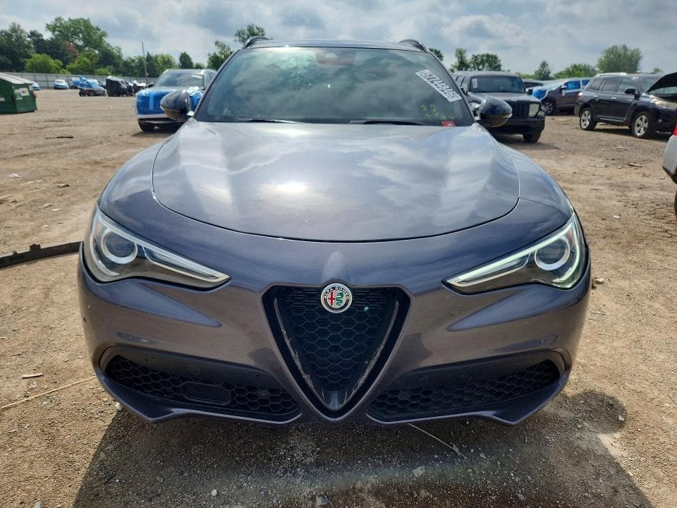 2022 ALFA ROMEO STELVIO TI/TI SPORT 5