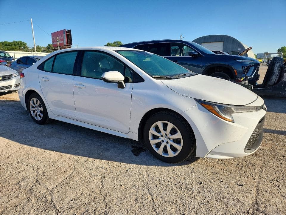 2024 TOYOTA COROLLA LE 4