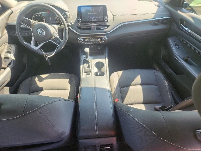 2019 NISSAN ALTIMA SV 8