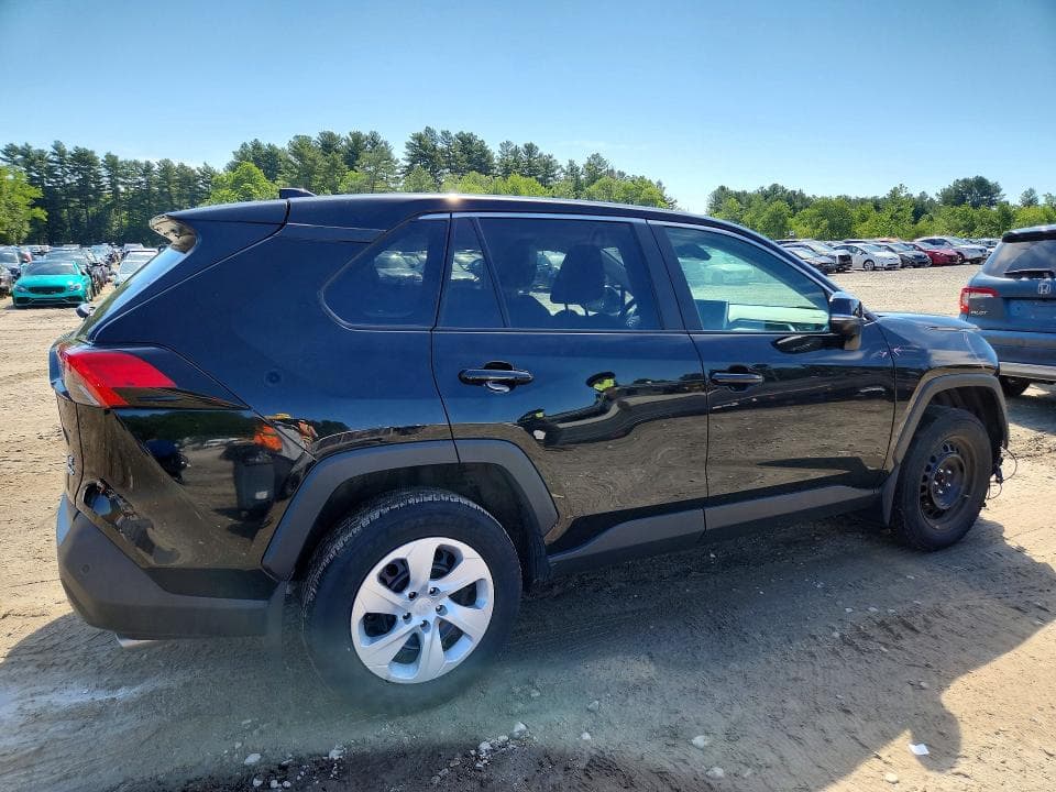 2025 TOYOTA RAV4 LE 3