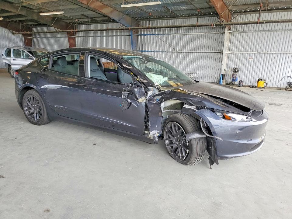 2026 TESLA MODEL 3 4