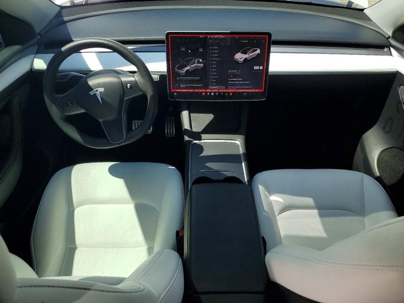 2023 TESLA MODEL Y 8