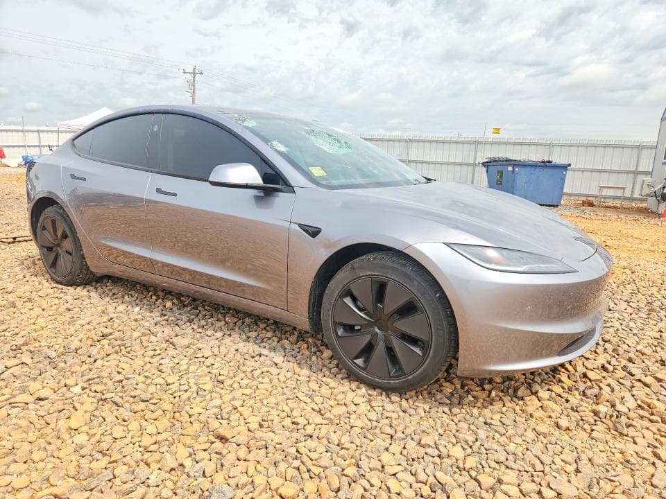 2026 TESLA MODEL 3 4