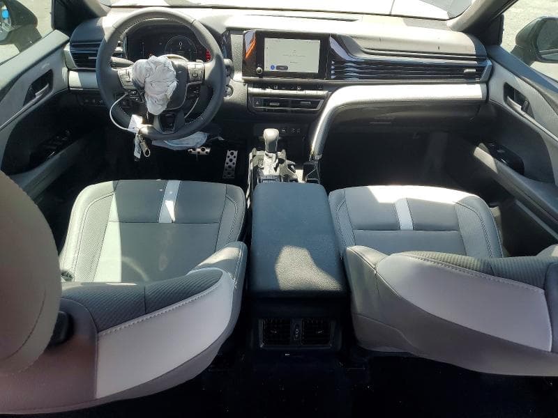 2025 TOYOTA CAMRY SE 8