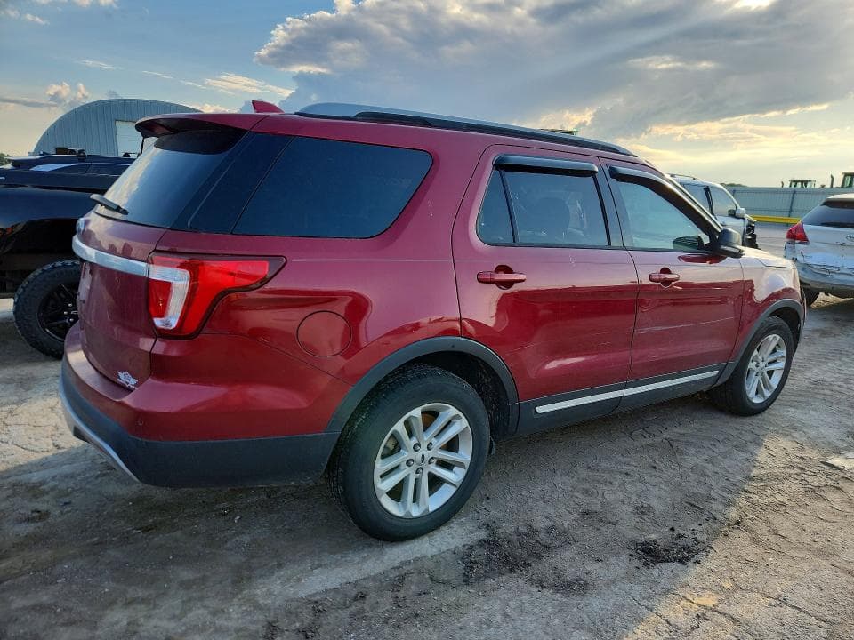2017 FORD EXPLORER XLT 3