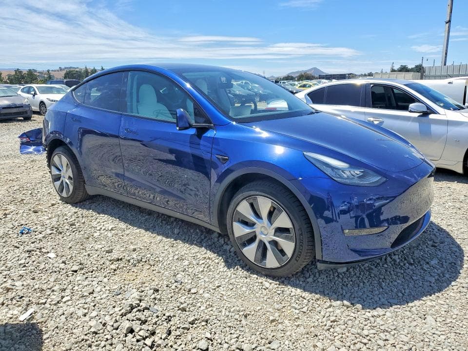 2022 TESLA MODEL Y 4