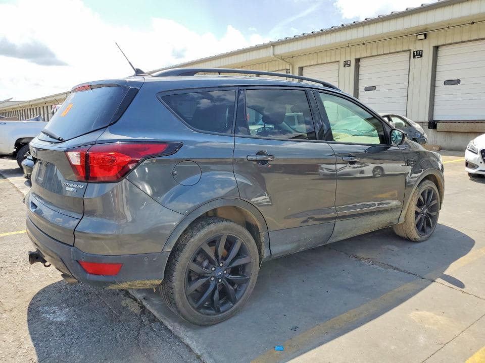 2019 FORD ESCAPE TITANIUM 3