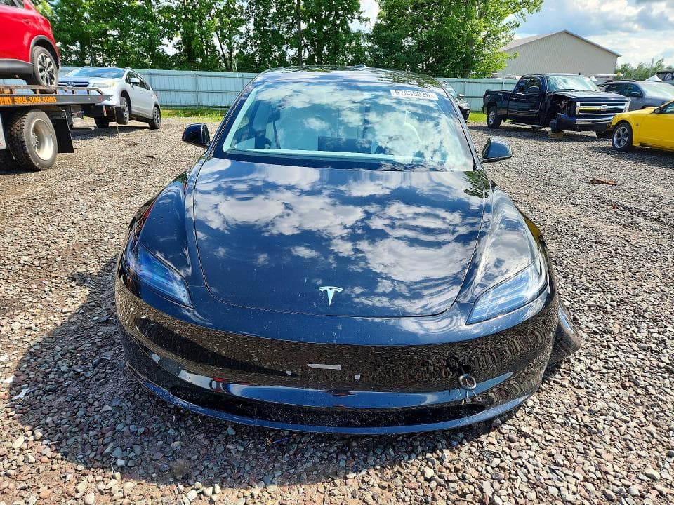 2025 TESLA MODEL 3 5