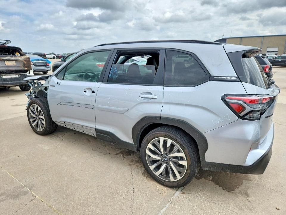 2025 SUBARU FORESTER TOURING 2