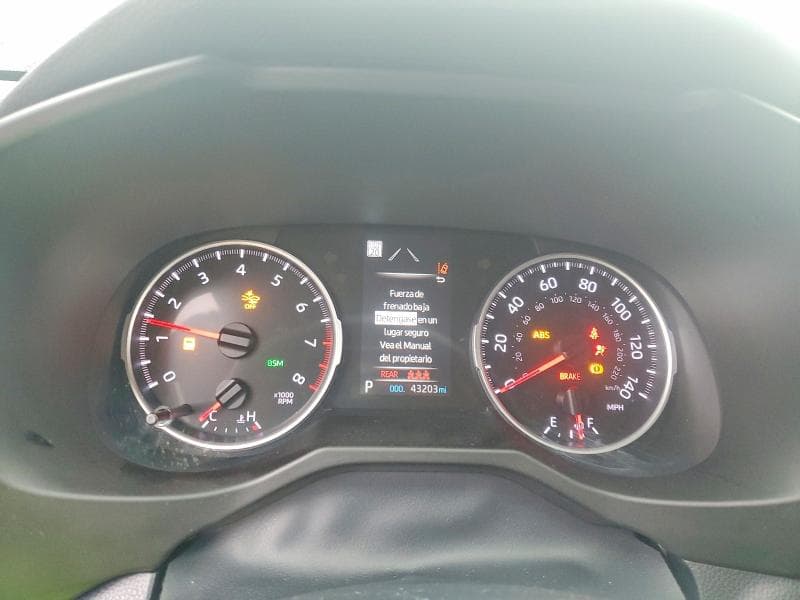 2019 TOYOTA RAV4 XLE PREMIUM 9