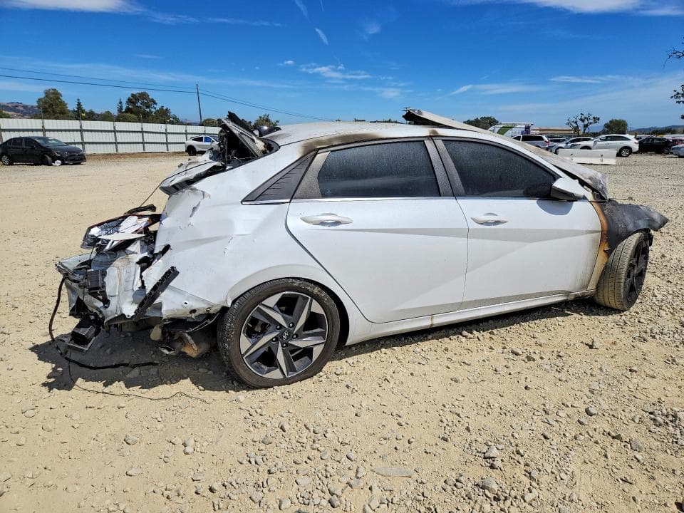 2021 HYUNDAI ELANTRA SEL 3