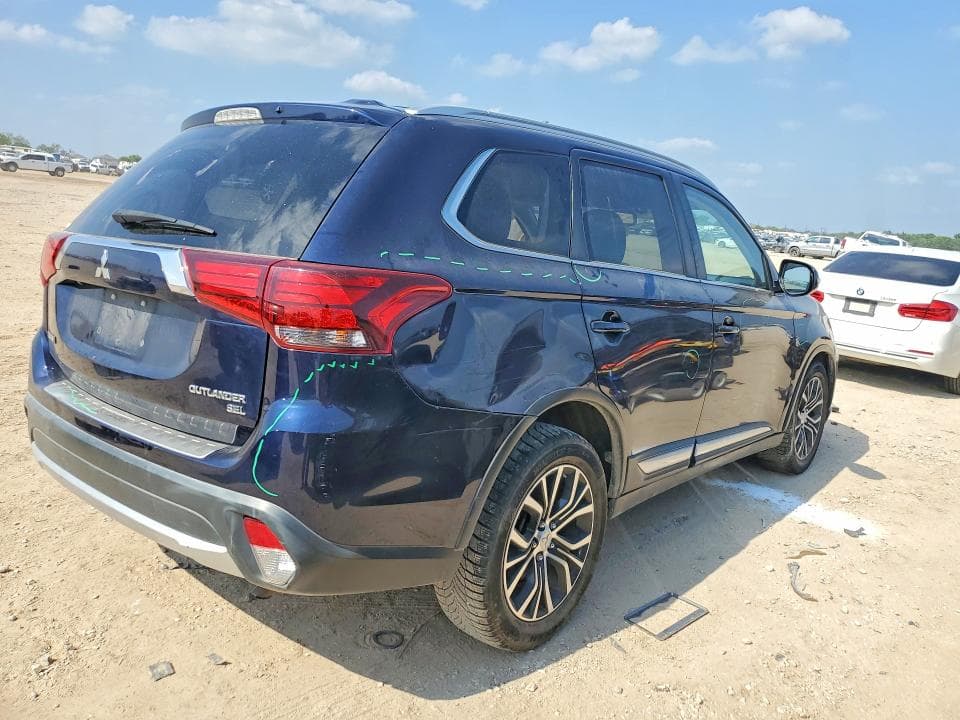 2017 MITSUBISHI OUTLANDER SE 3