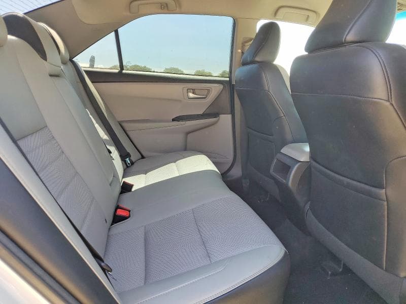 2017 TOYOTA CAMRY SE 10