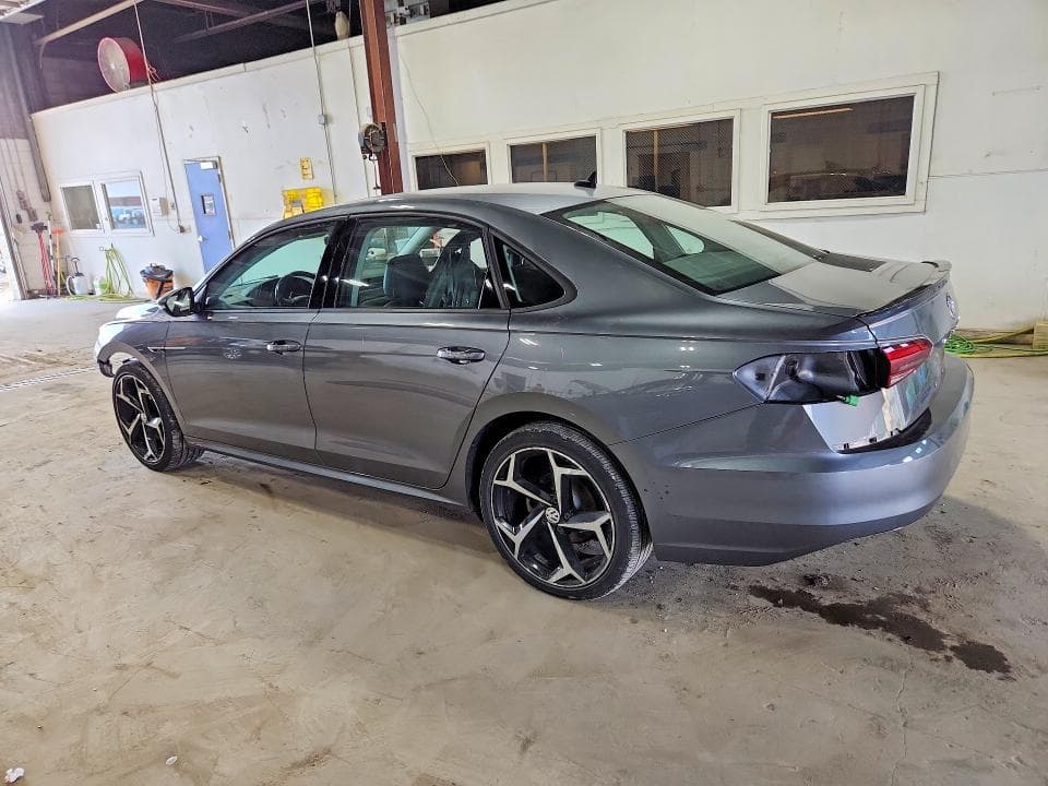 2020 VOLKSWAGEN PASSAT R-LINE 2
