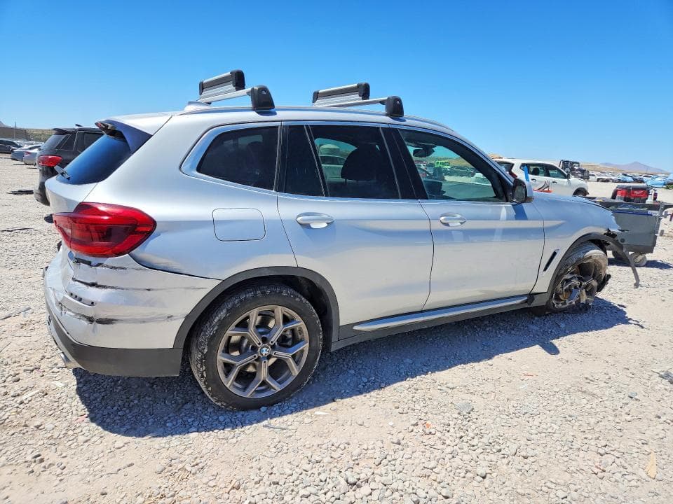 2021 BMW X3 XDRIVE30E 3