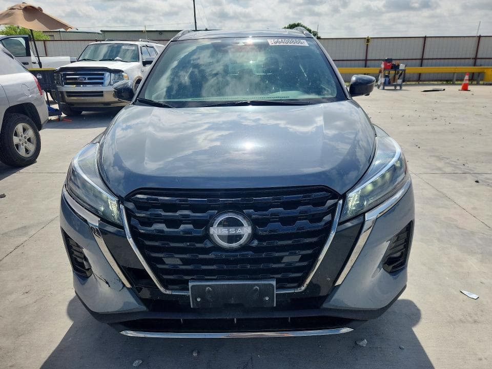 2024 NISSAN KICKS SR 5