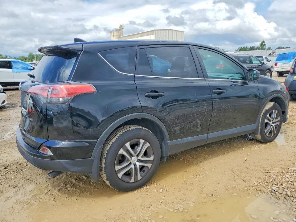 2018 TOYOTA RAV4 LE 3