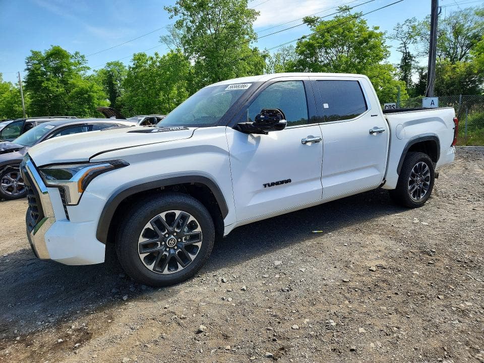 2023 TOYOTA TUNDRA
