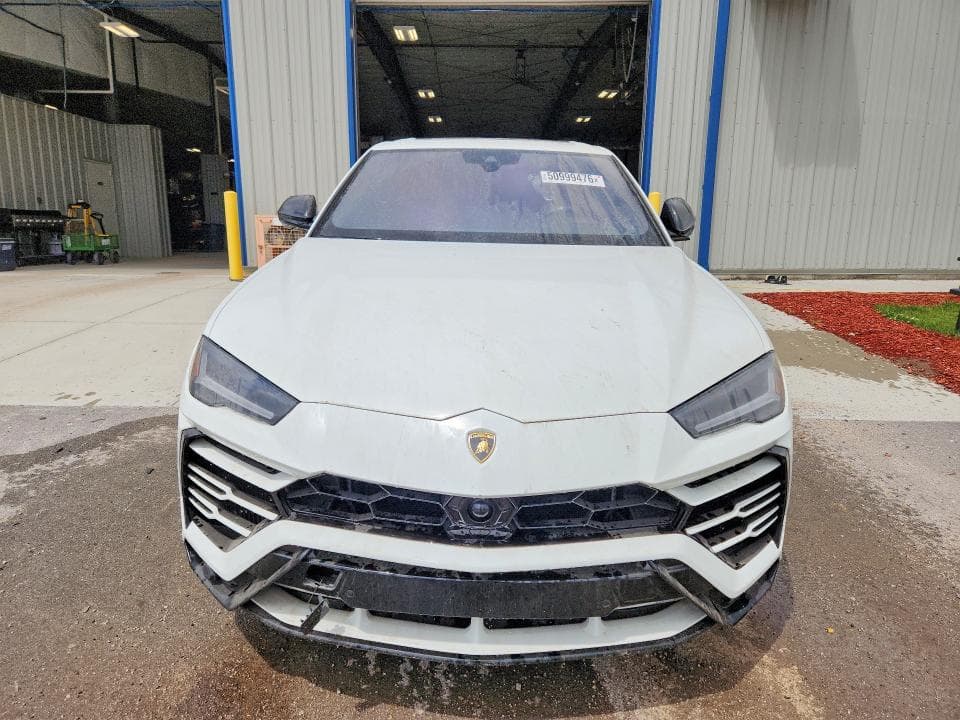 2019 LAMBORGHINI URUS 5