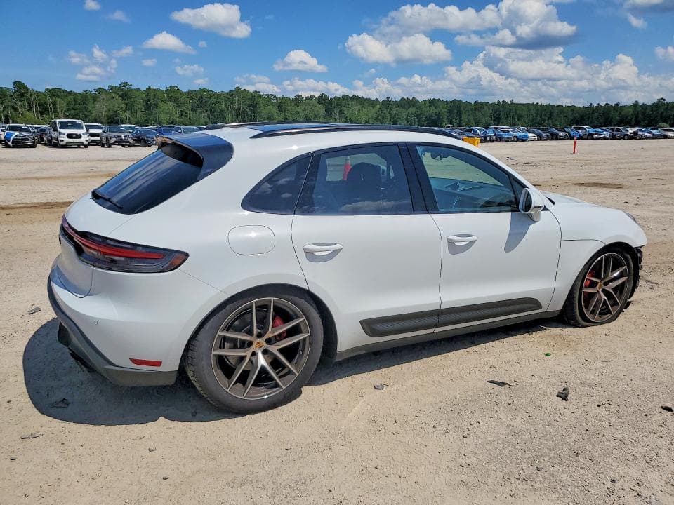 2025 PORSCHE MACAN S 3
