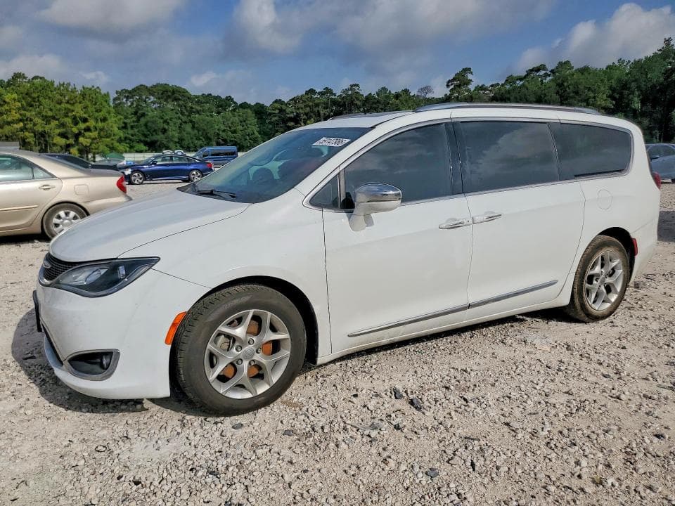 2020 CHRYSLER PACIFICA LIMITED - 1
