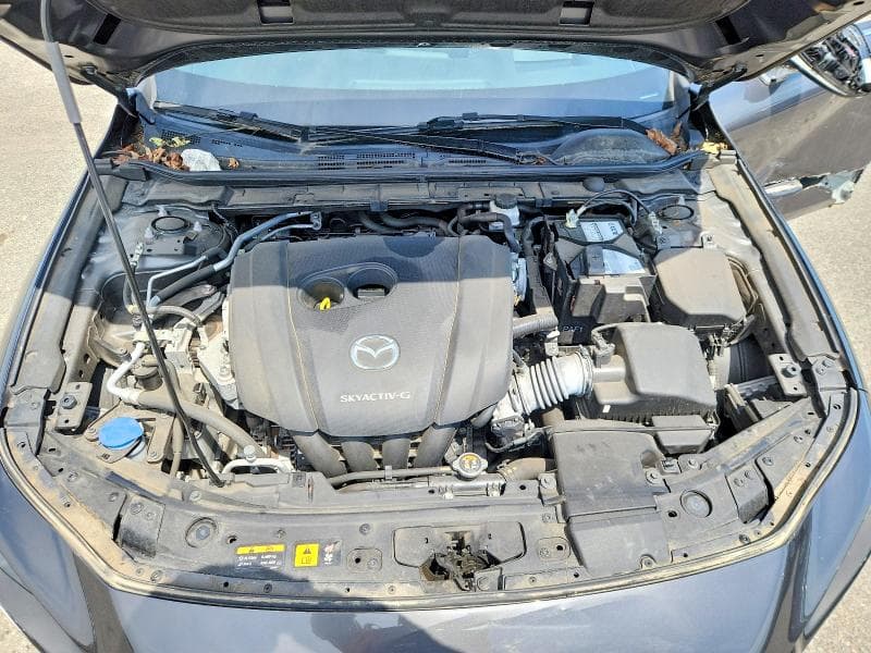 2019 MAZDA 3 PREMIUM 11
