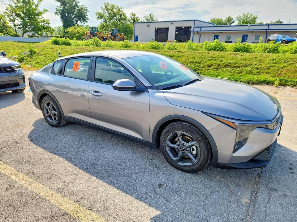 2026 KIA K4 LXS 4