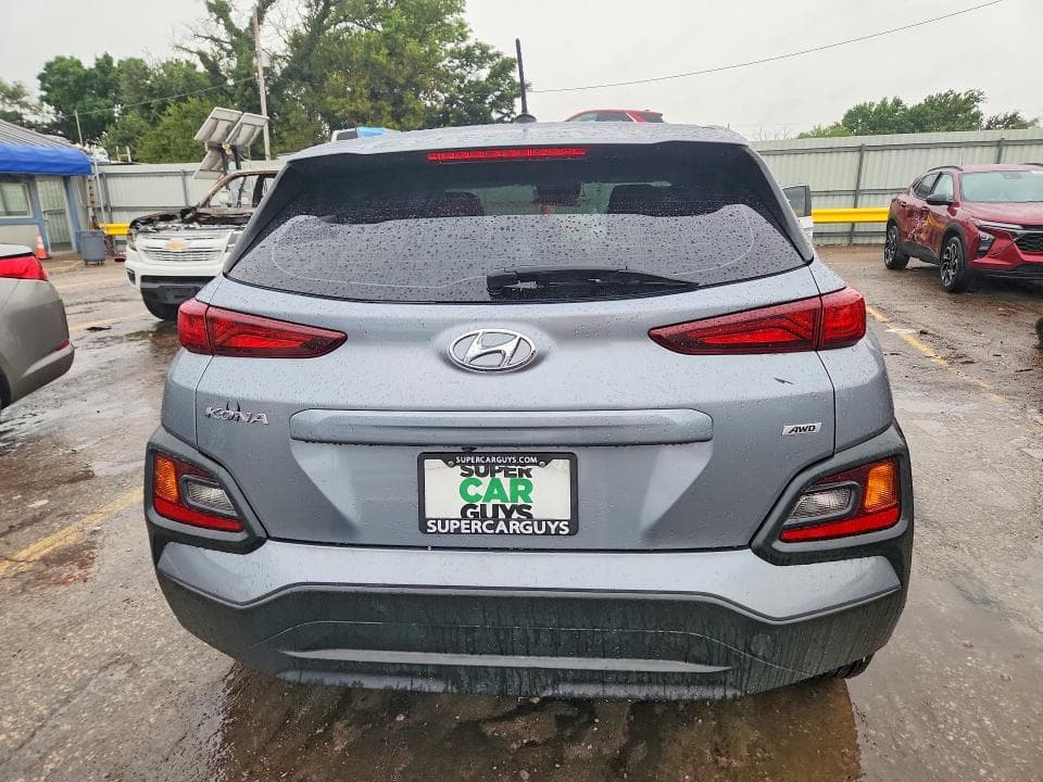 2021 HYUNDAI KONA SE 6