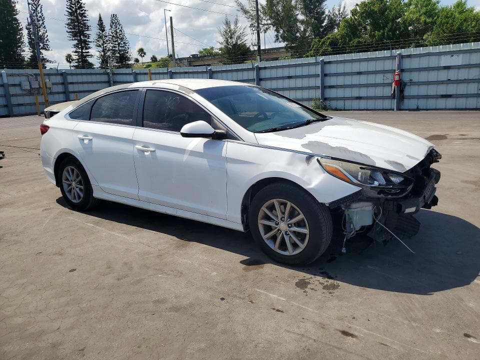 2018 HYUNDAI SONATA SE 4