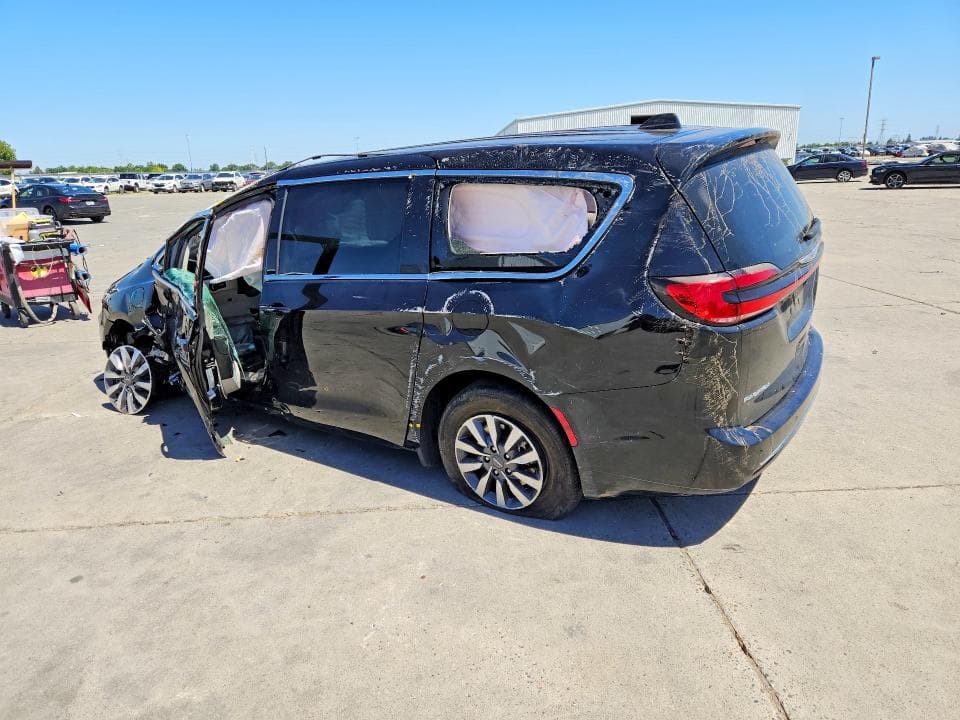 2024 CHRYSLER PACIFICA HYBRID SELECT 2