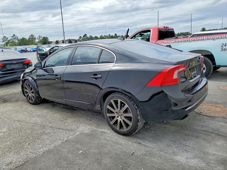 2017 VOLVO S60 PREMIER 2