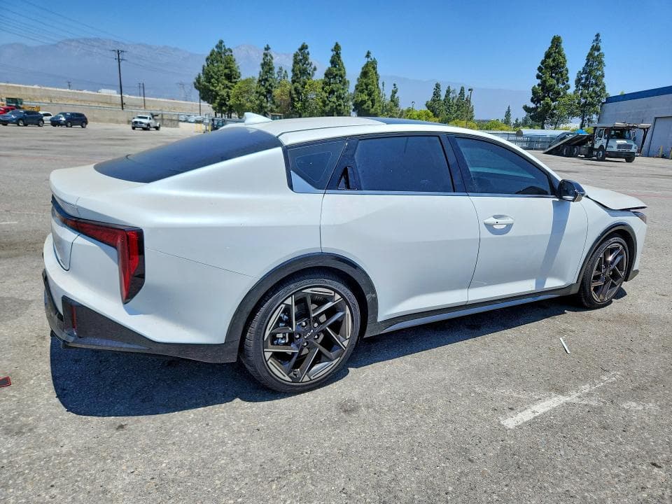 2026 KIA K4 GT LINE 3
