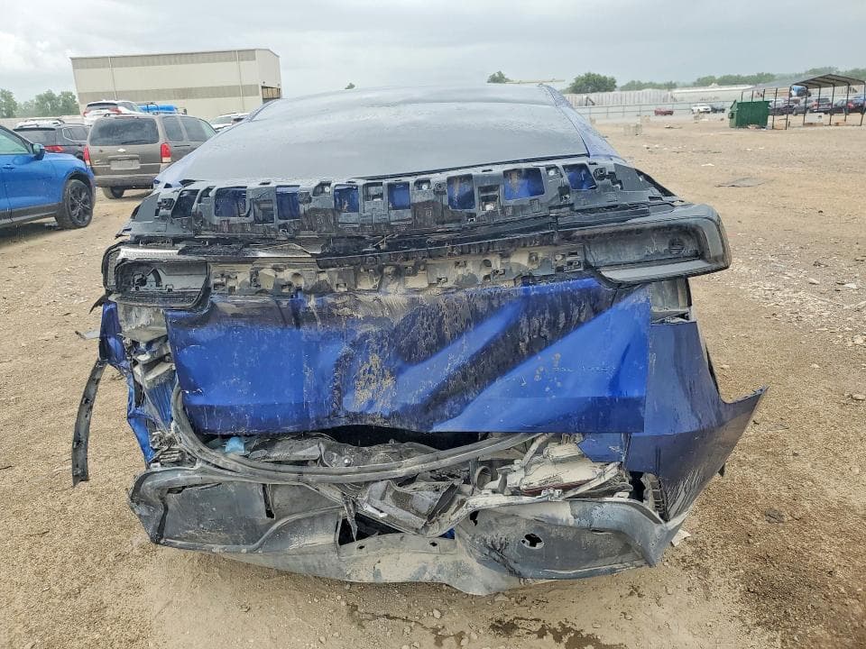 2026 TESLA MODEL Y 6