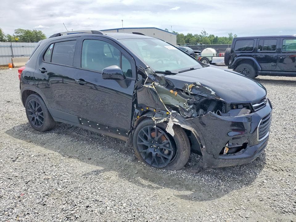 2021 CHEVROLET TRAX 1LT 4
