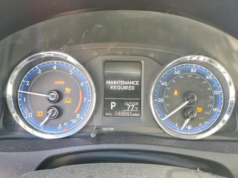 2017 TOYOTA COROLLA LE 9